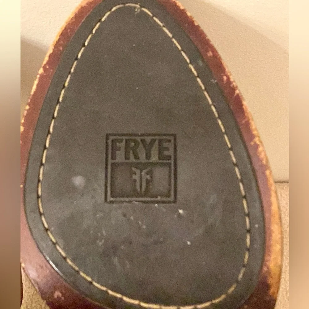 Frye Valerie Piping Purple SZ 8 Dark Cottagecore Goth Leather Ankle Bootie Heels